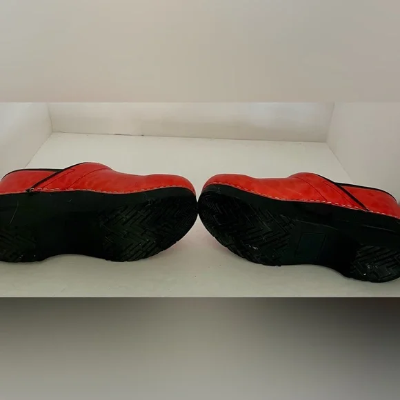 Sanita Professional Danish Clog Womens Size 35 Red Slip On size 5 - Picture 6 of 7